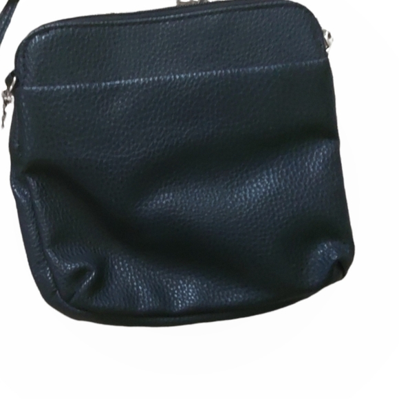 Nicole Miller Cute small Black quilted Bag. Hot Pink interior. NWT. - Picture 2 of 7